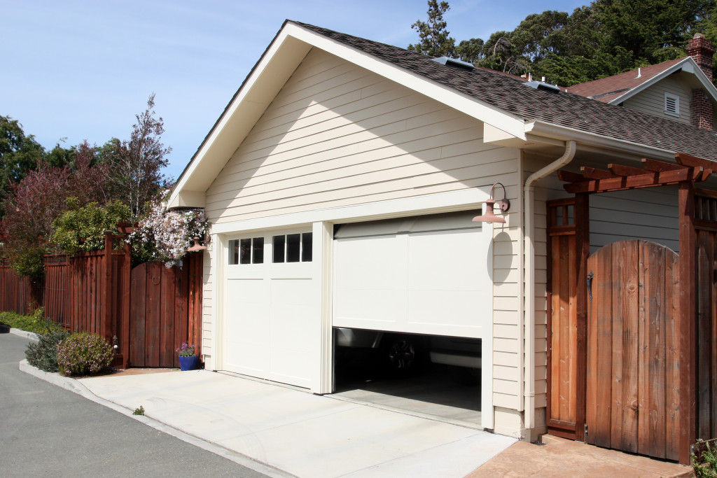 garage in a house with half-open doors